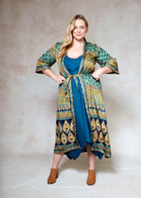 Load image into Gallery viewer, blue-goldtemple