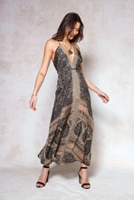 Load image into Gallery viewer, onyx-ivory