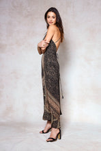 Load image into Gallery viewer, onyx-ivory