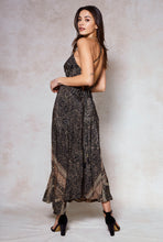 Load image into Gallery viewer, onyx-ivory