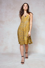 Load image into Gallery viewer, gold-paper