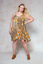 Load image into Gallery viewer, floral-wind