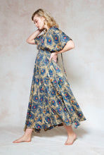 Load image into Gallery viewer, blue-batik