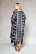 Load image into Gallery viewer, rev-black-cian