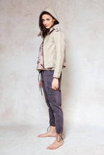 Load image into Gallery viewer, chalk-gray