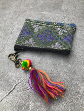 Load image into Gallery viewer, purple-snowflake