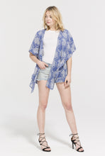 Load image into Gallery viewer, t-bck-v2