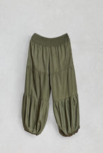 Load image into Gallery viewer, ramblin-green