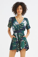 Load image into Gallery viewer, green-tree