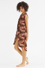 Load image into Gallery viewer, rose-eyes