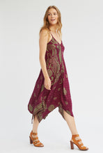 Load image into Gallery viewer, tyrian-purple