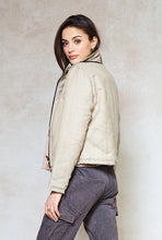 Load image into Gallery viewer, light-tan