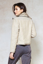 Load image into Gallery viewer, light-tan