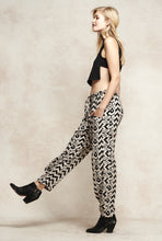 Load image into Gallery viewer, t-tp-v1